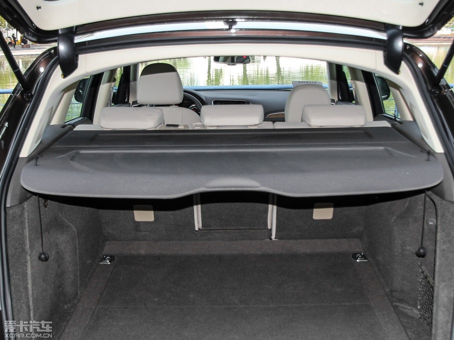 2015?yun)WQ5 40 TFSI A