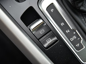 2015款40 TFSI 进取型 驻车制动器