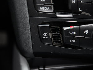 2015款40 TFSI 进取型 中控区