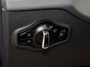 2015款40 TFSI 进取型 中控区