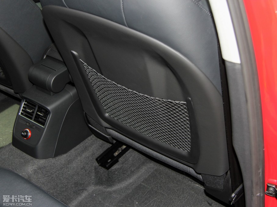 2015?yun)WA3 40 TFSI m