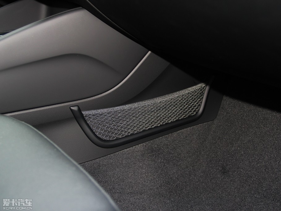 2015?yun)WA3 40 TFSI m