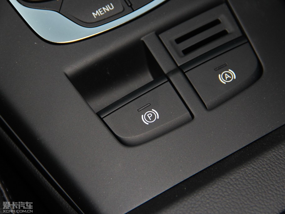 2015?yun)WA3 40 TFSI m