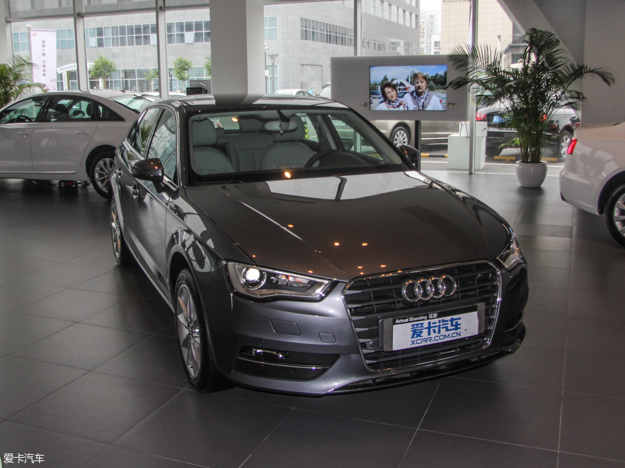 2015WA3 35 TFSI 300fo(j)