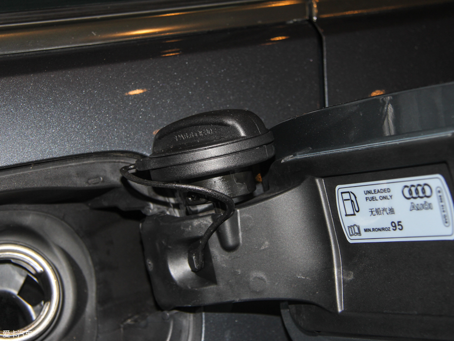 2015?yun)WA3 35 TFSI 300f(wn)o(j)