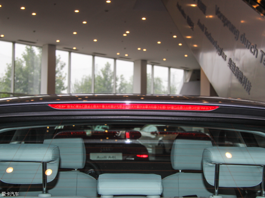 2015?yun)WA3 35 TFSI 300f(wn)o(j)