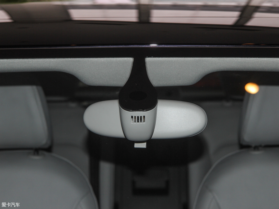 2015WA3 35 TFSI 300fo