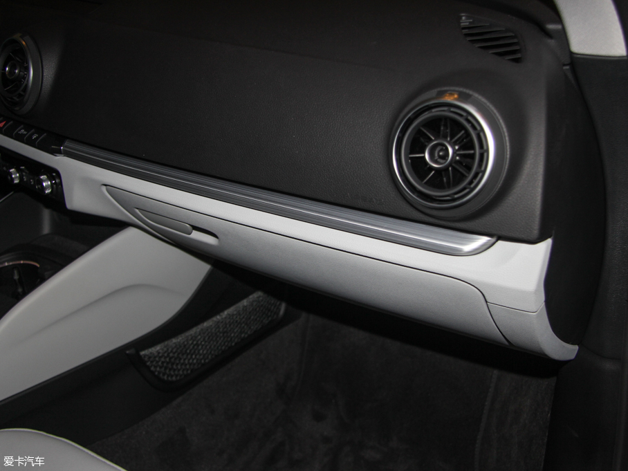 2015WA3 35 TFSI 300fo