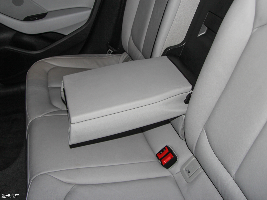 2015WA3 35 TFSI 300fo