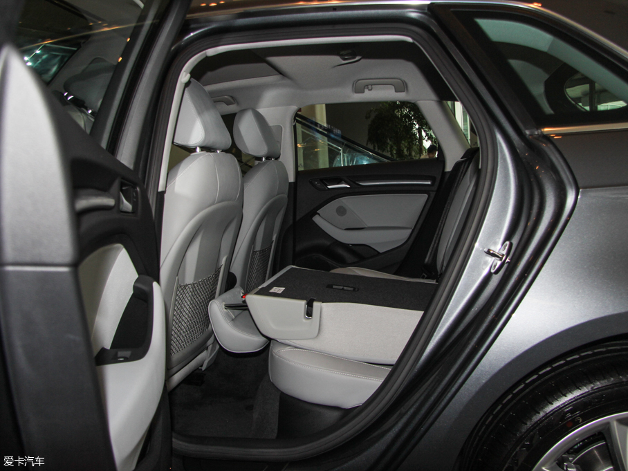 2015WA3 35 TFSI 300fo