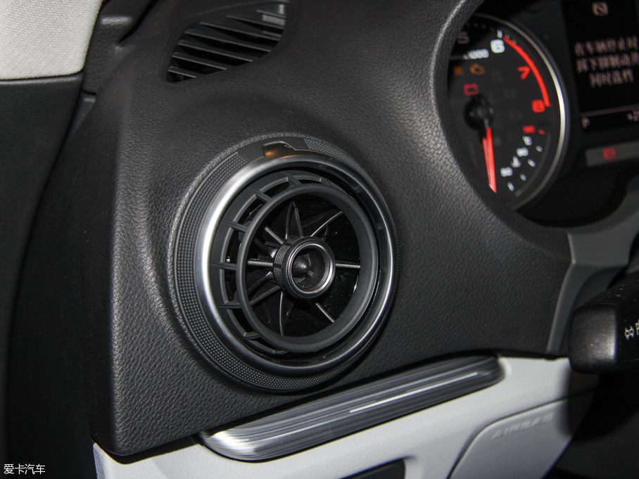 2015WA3 35 TFSI 300fo