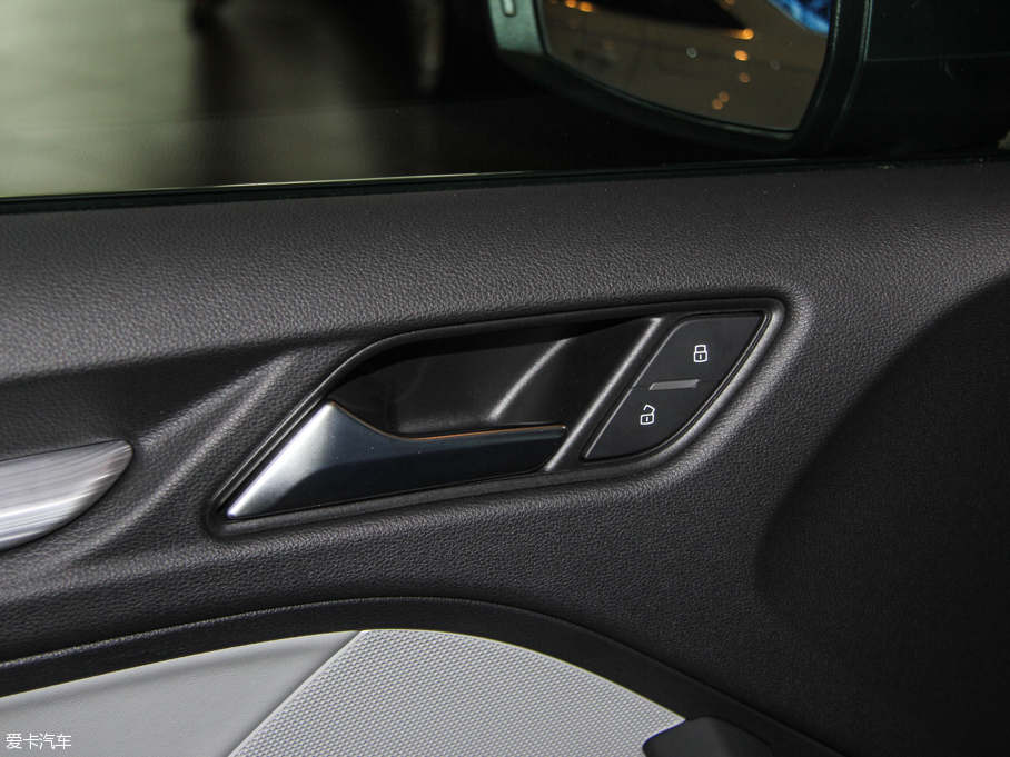 2015WA3 35 TFSI 300fo