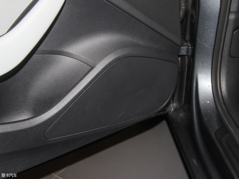 2015WA3 35 TFSI 300fo