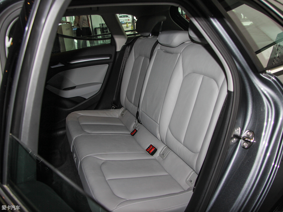 2015WA3 35 TFSI 300fo