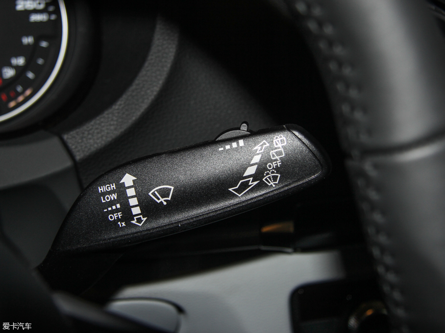 2015WA3 35 TFSI 300fo