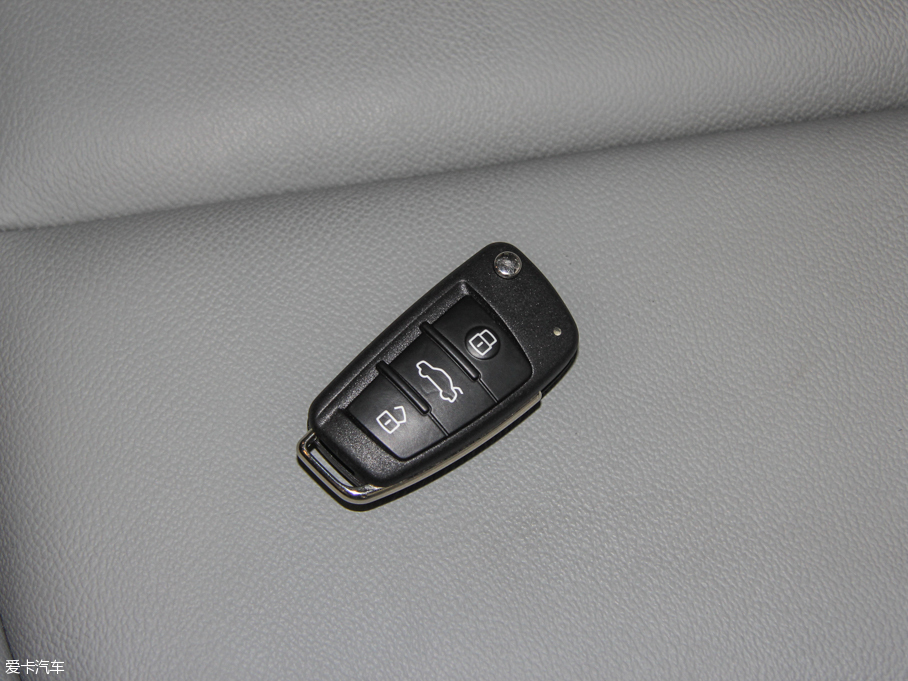 2015WA3 35 TFSI 300fo