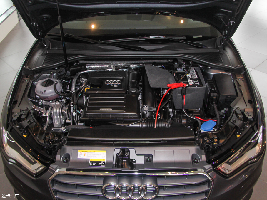 2015?yun)WA3 35 TFSI 300fo(j)