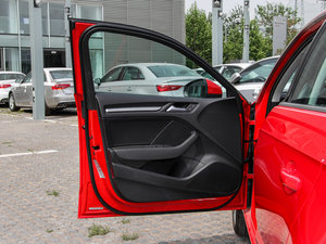 201540 TFSI m {λ܇T