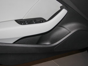 201535 TFSI 300fo ǰTg