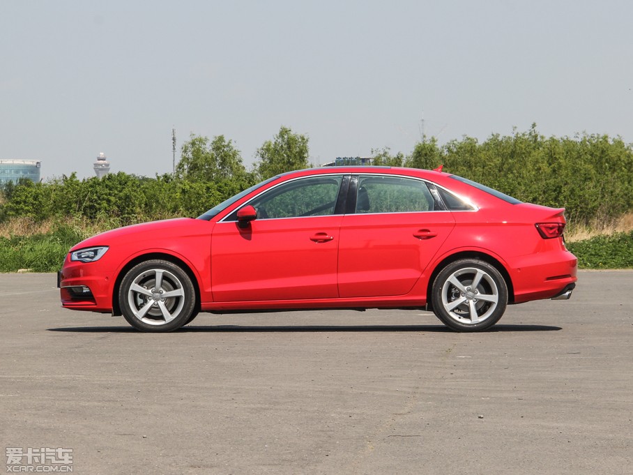 2015WA3 Limousine 40 TFSI A