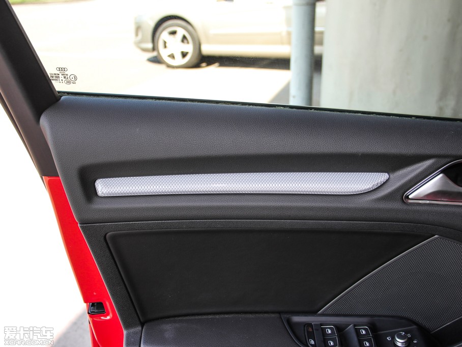 2015?yun)WA3 Limousine 40 TFSI A