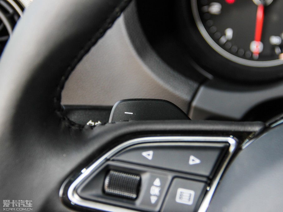 2015?yun)WA3 Limousine 40 TFSI A