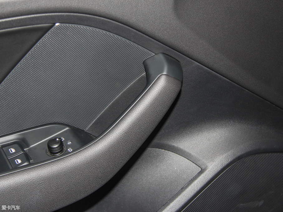 2015WA3 Limousine 35 TFSI 300fo