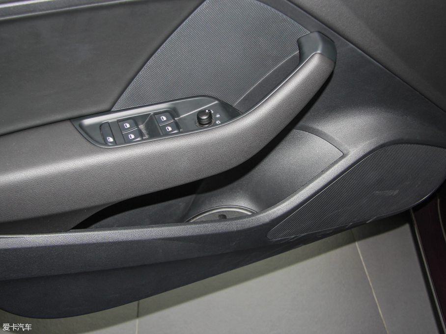 2015WA3 Limousine 35 TFSI 300fo