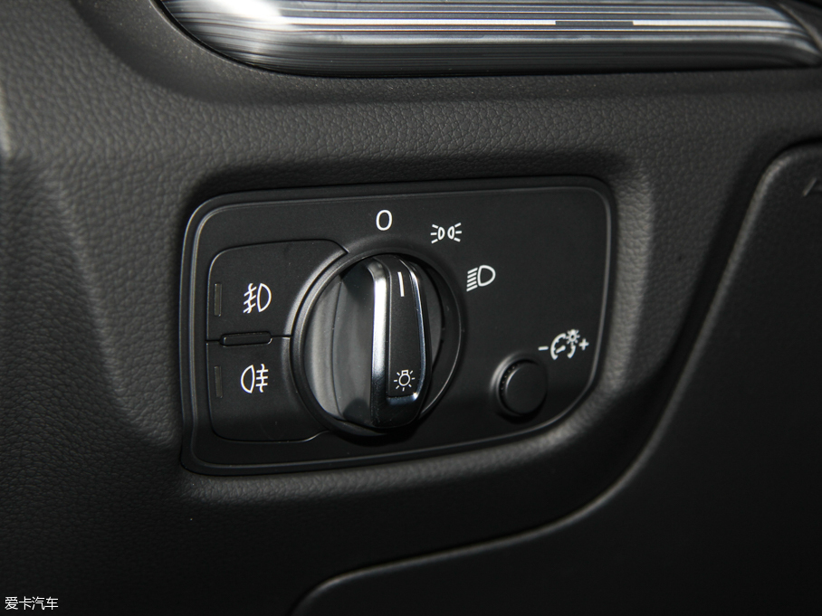 2015WA3 Limousine 35 TFSI 300fo