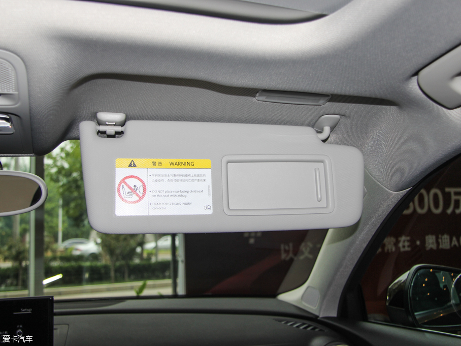 2015?yun)WA3 Limousine 35 TFSI 300f(wn)o(j)