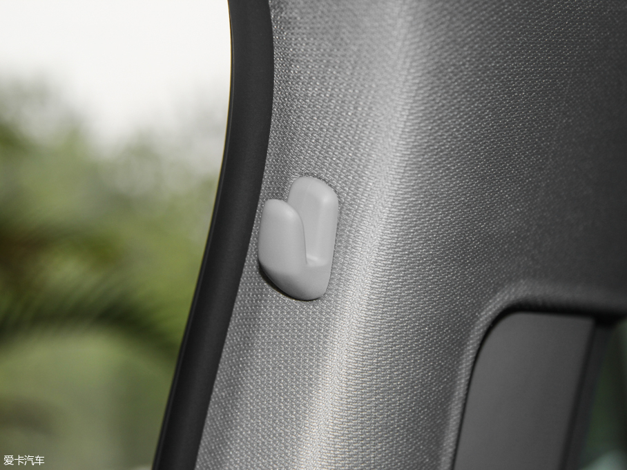 2015?yun)WA3 Limousine 35 TFSI 300fo(j)