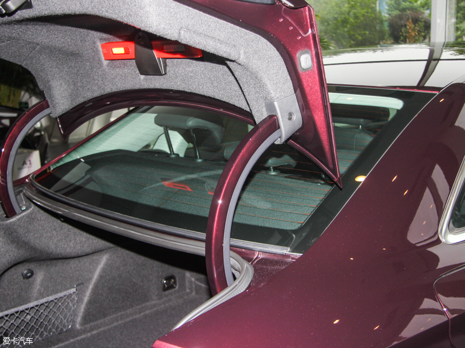 2015WA3 Limousine 35 TFSI 300fo