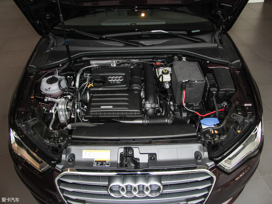 2015WA3 Limousine 35 TFSI 300fo