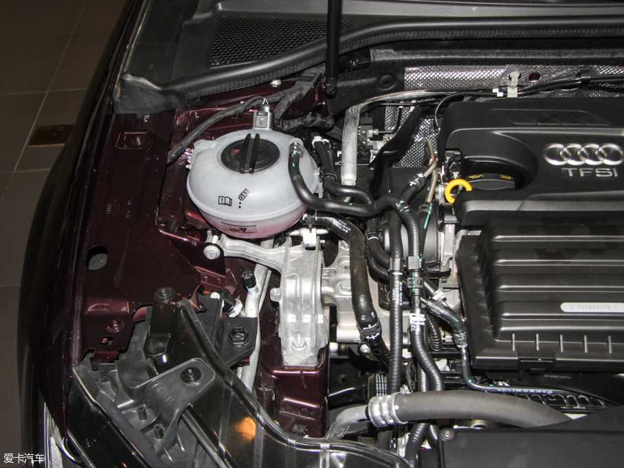 2015WA3 Limousine 35 TFSI 300fo(j)