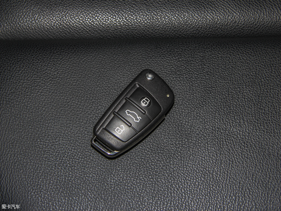 2015WA3 Limousine 35 TFSI 300fo