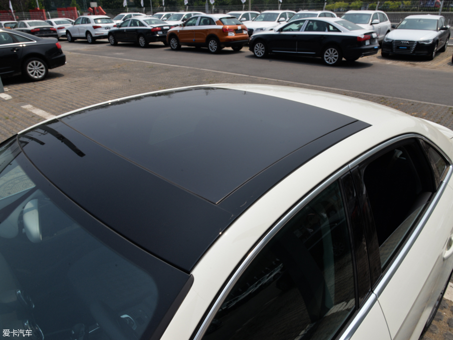 2015WA3 Limousine 35 TFSI 300foI