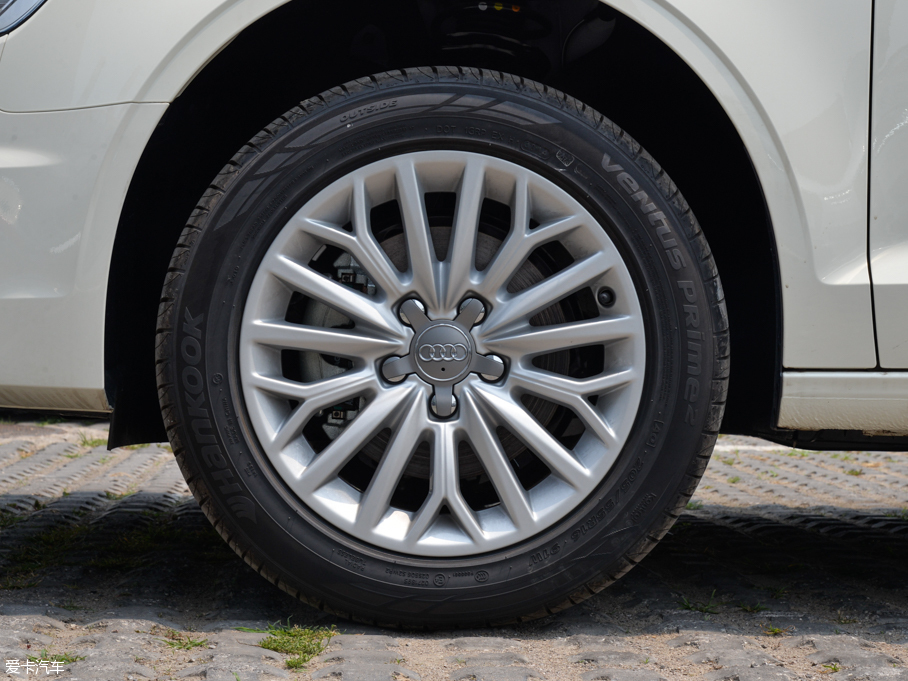 2015WA3 Limousine 35 TFSI 300foI