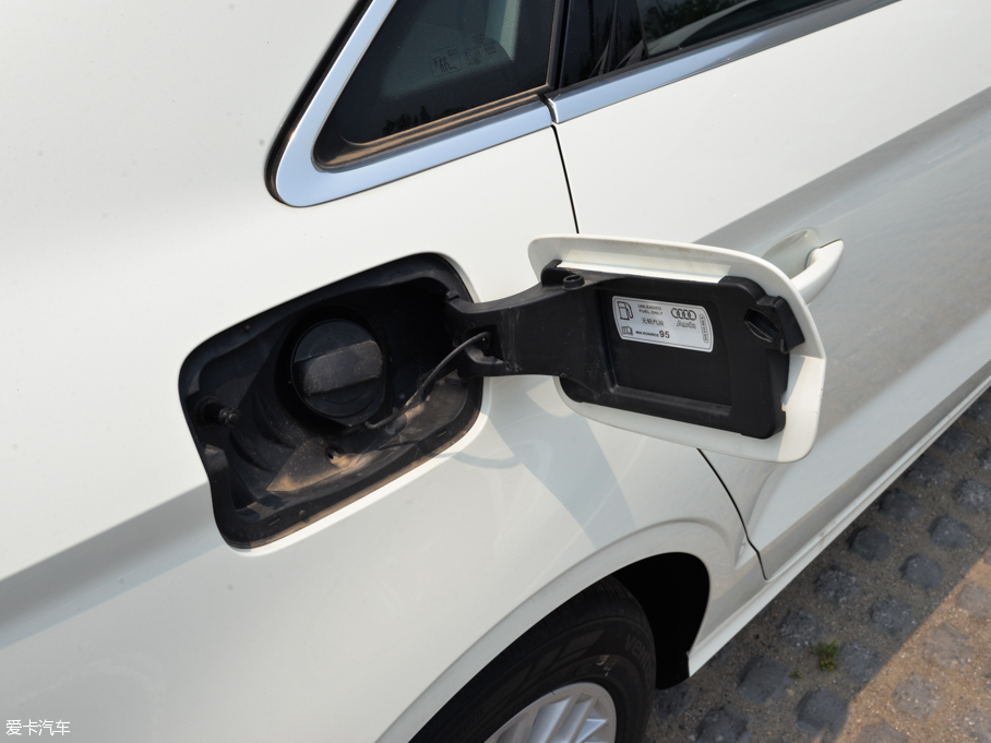 2015WA3 Limousine 35 TFSI 300foI