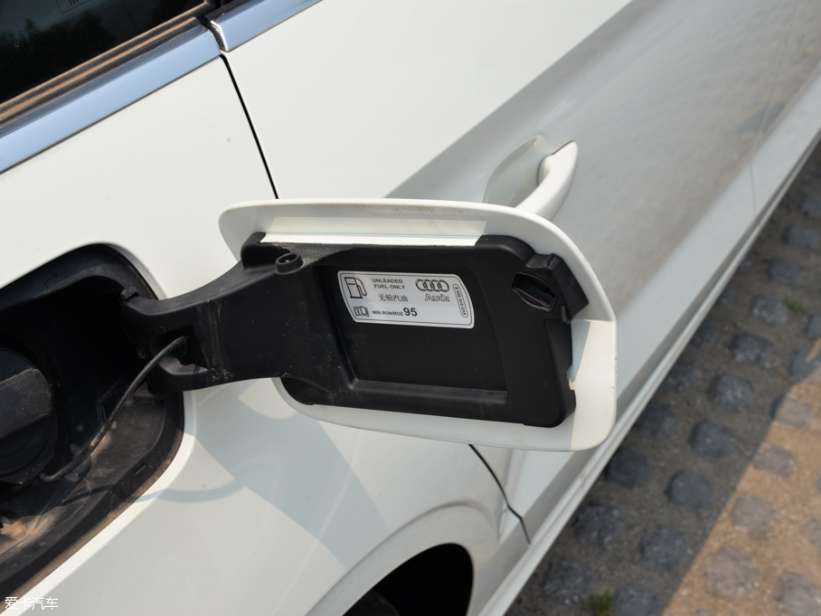 2015WA3 Limousine 35 TFSI 300foI