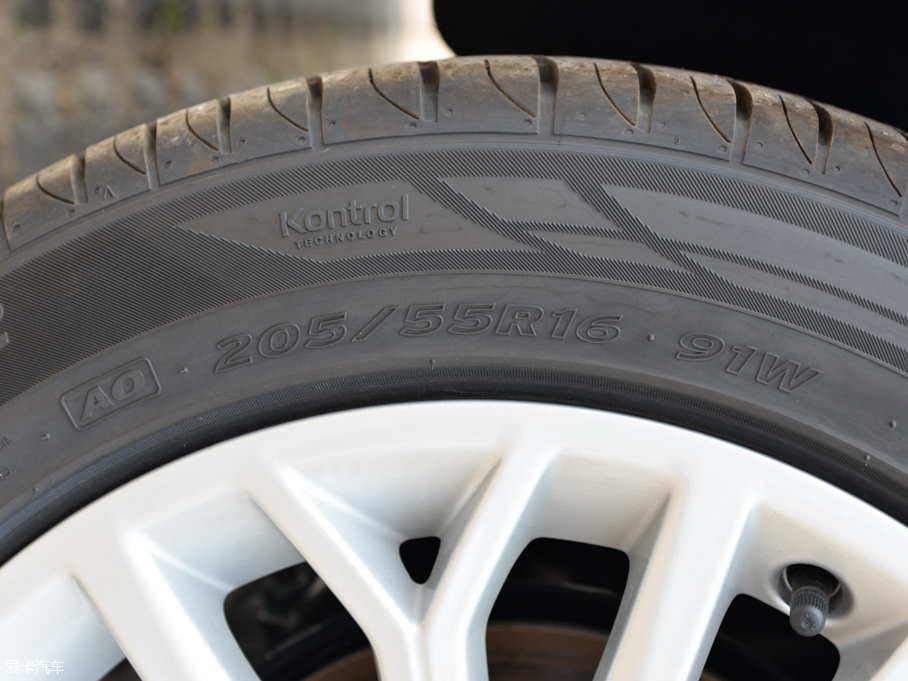 2015?yun)WA3 Limousine 35 TFSI 300fo(j)I(lng)