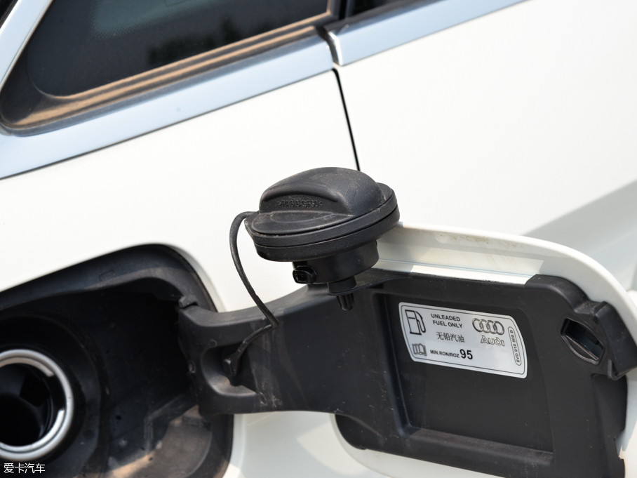 2015WA3 Limousine 35 TFSI 300foI