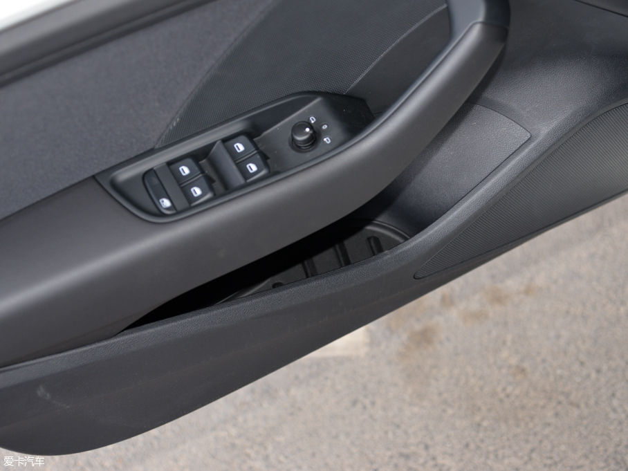 2015WA3 Limousine 35 TFSI 300foI