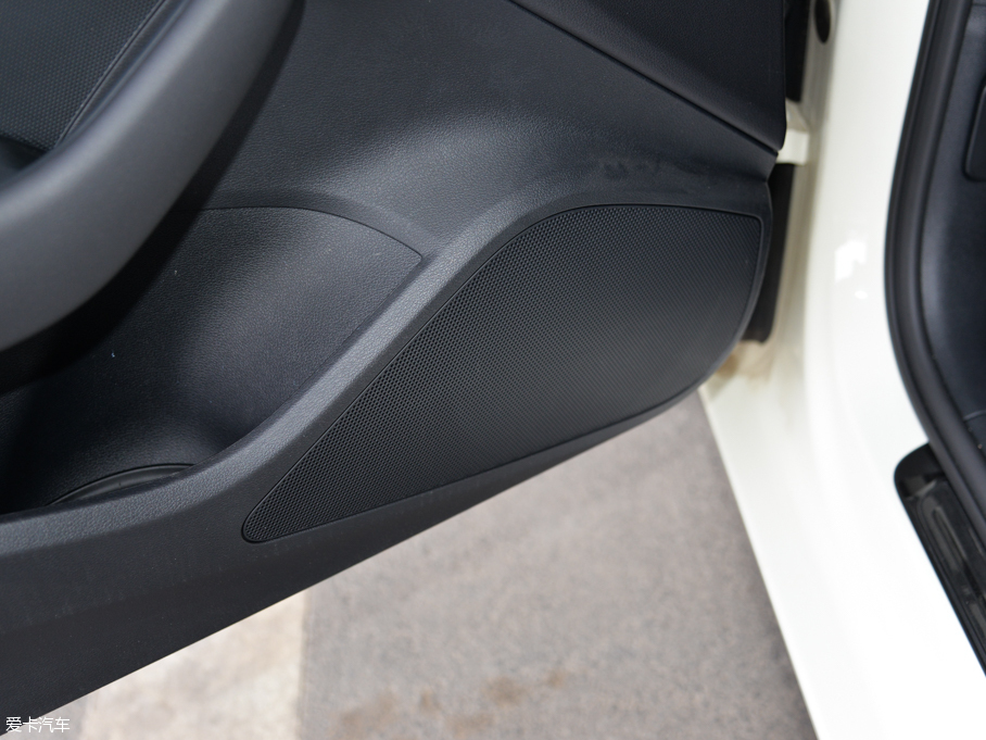 2015WA3 Limousine 35 TFSI 300foI