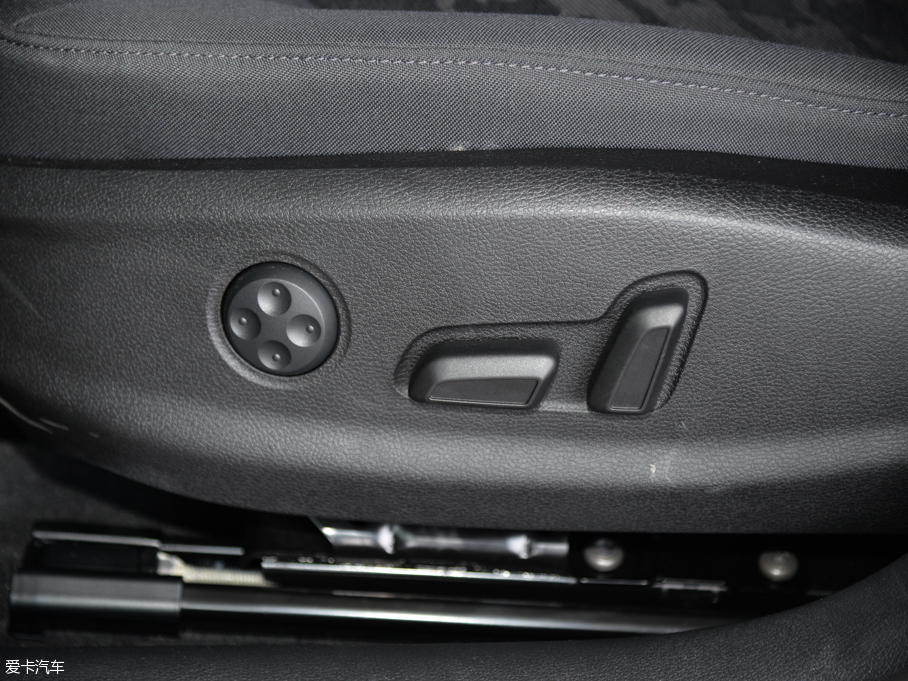 2015WA3 Limousine 35 TFSI 300fo(j)I(lng)