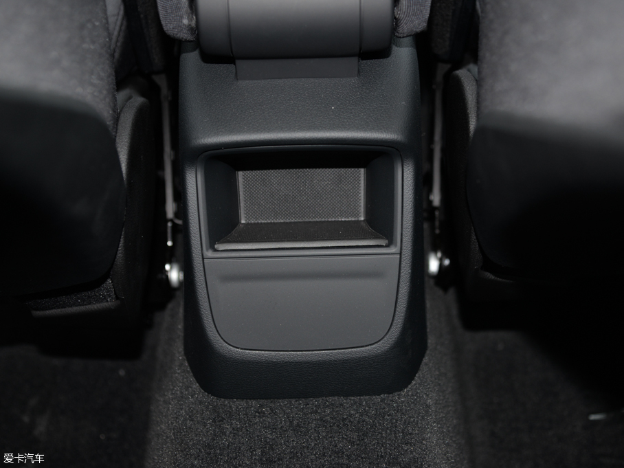 2015WA3 Limousine 35 TFSI 300foI