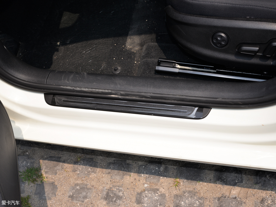 2015WA3 Limousine 35 TFSI 300foI