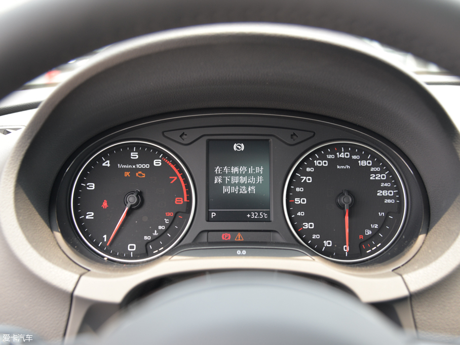 2015WA3 Limousine 35 TFSI 300foI