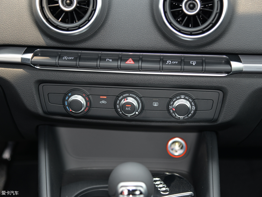 2015WA3 Limousine 35 TFSI 300foI