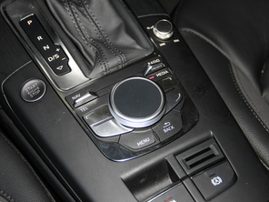 一汽-大眾奧迪2015款奧迪A3三廂