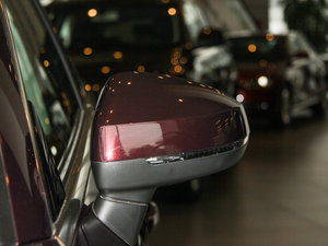 201535 TFSI 300fo ҕR